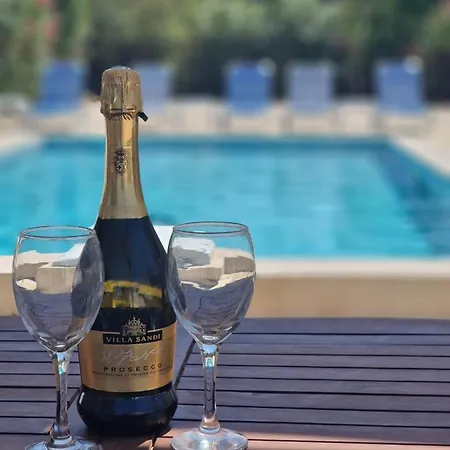 Mari Willa Makris Gialos (Zakynthos)